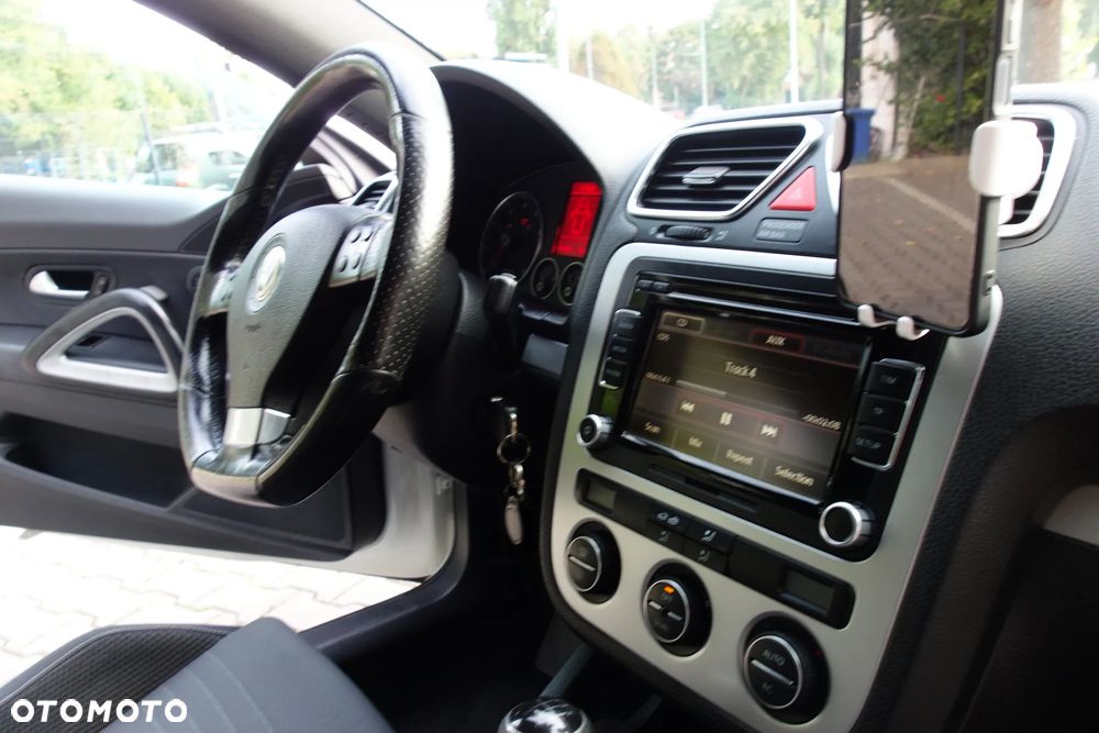 Volkswagen Scirocco 2.0 TSI - 17