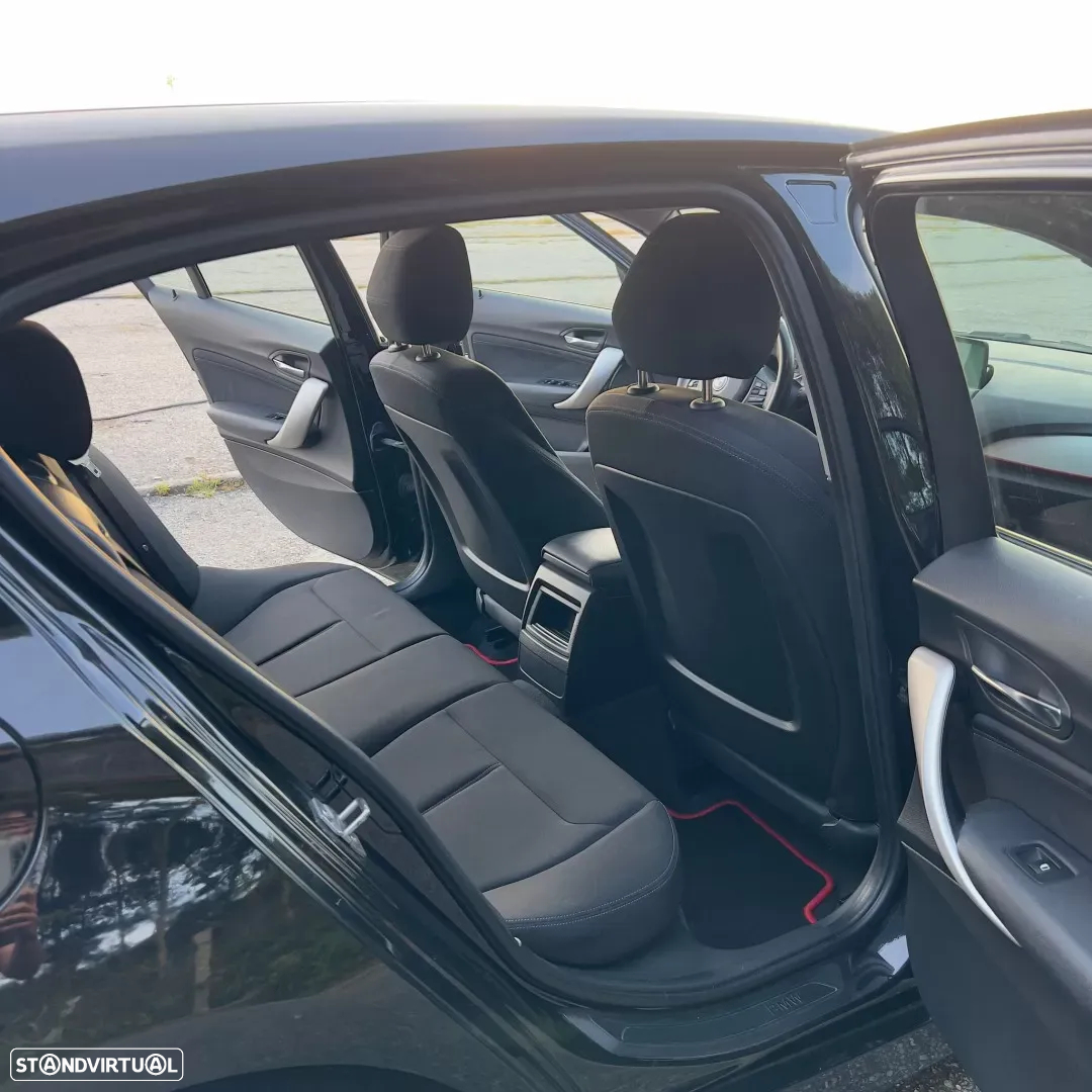 BMW 116 d EfficientDynamics Edition Sport Line - 8