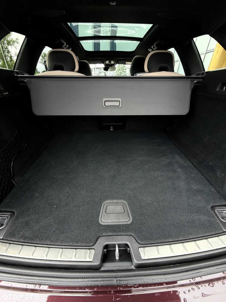 Volvo XC 60 B5 B AWD Plus Dark - 8