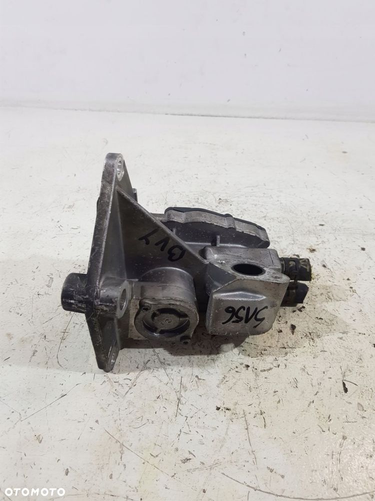 zawór egr 06f131503b vw touran jetta golf v audi 2.0 fsi bvy - 3