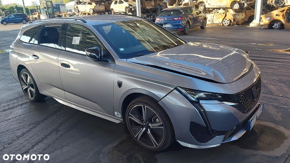 Peugeot 308 BlueHDi 130 EAT8 Stop & Start GT - 4