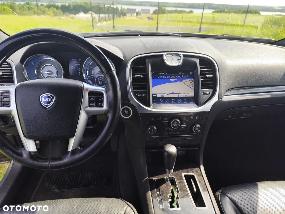 Lancia Thema 3.0 V6 CRD 24V Automatik Platinum - 15