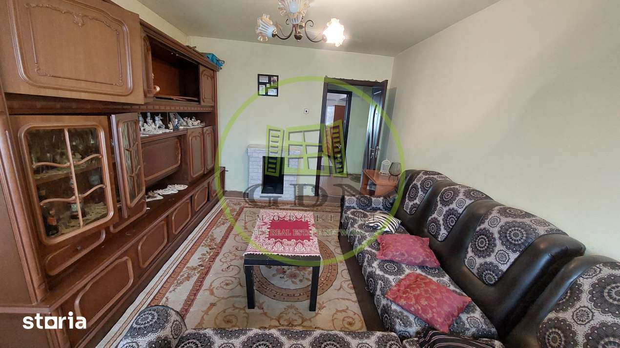 Apartament 2 camere decomandat, 56 mp, Craiovita zona Niela — fotografia 1