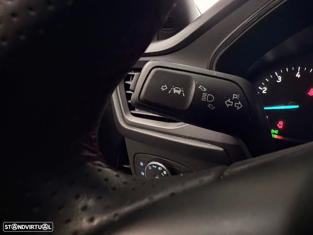 Ford Focus 1.0 EcoBoost MHEV ST-Line Aut. - 17