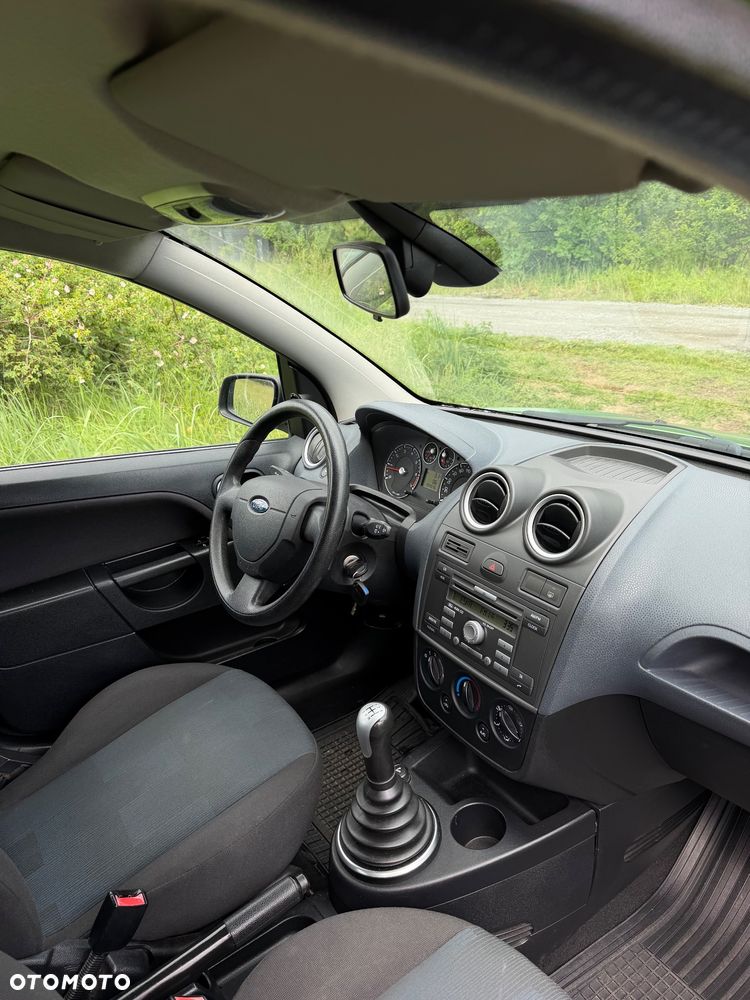 Ford Fiesta 1.4 Champions Edition - 11