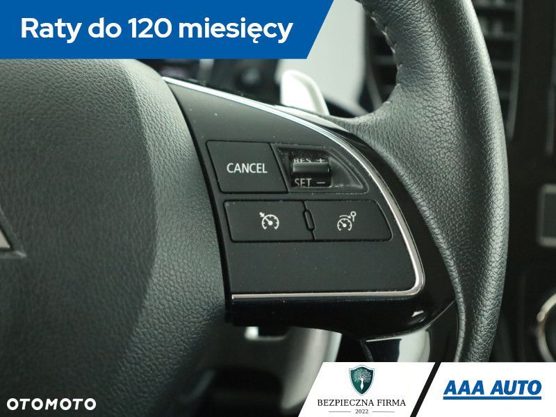 Mitsubishi Outlander - 16