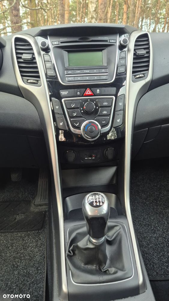 Hyundai i30 1.4 Classic + - 19