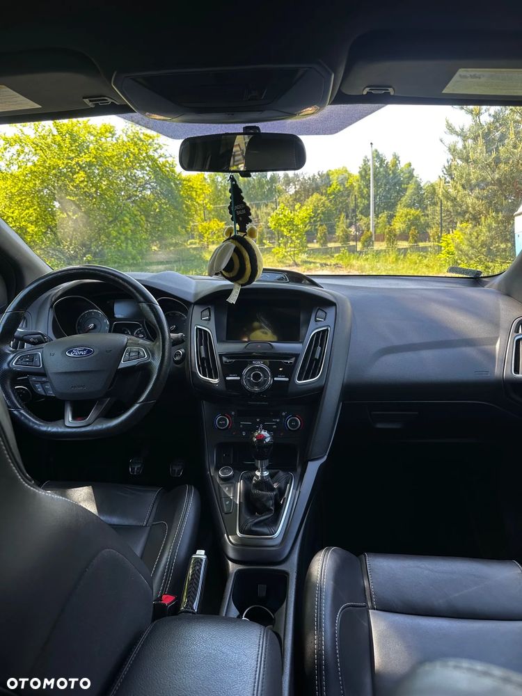 Ford Focus 2.0 EcoBoost ST-2 - 19