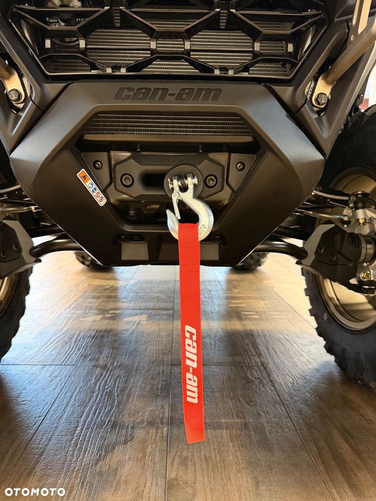 Can-Am Outlander Max - 9