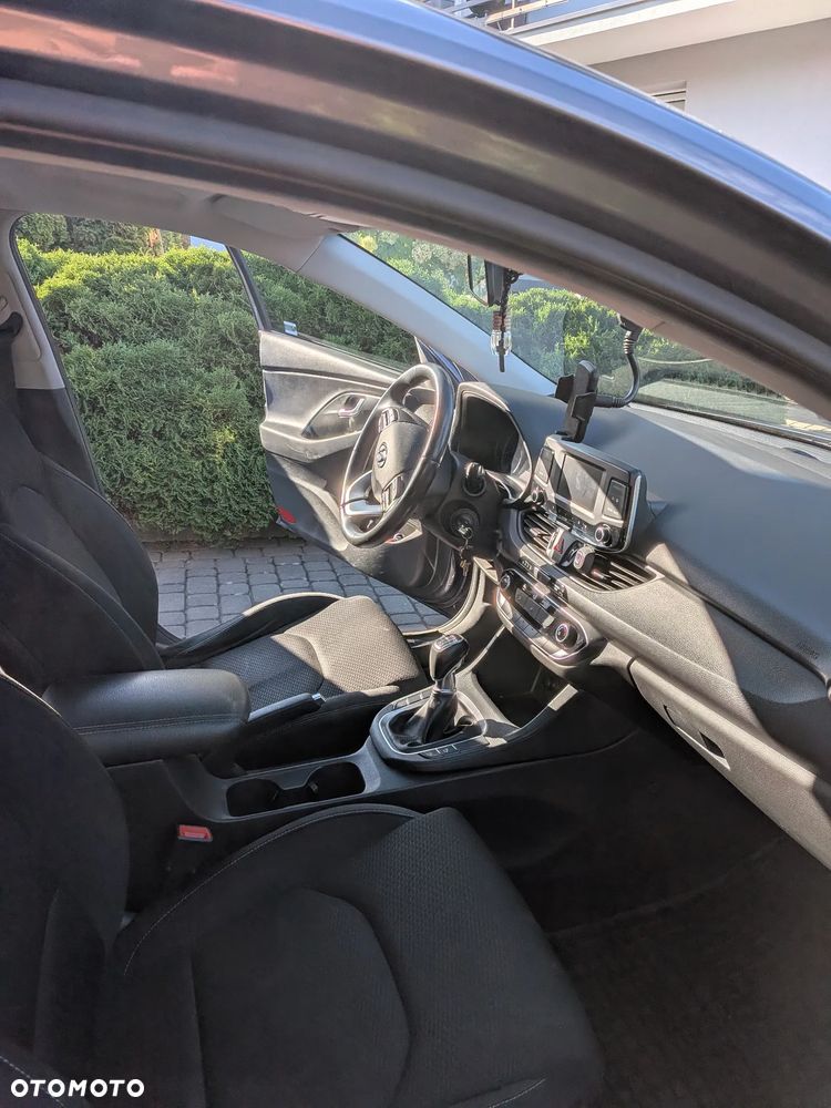 Hyundai i30 1.4 Comfort - 14