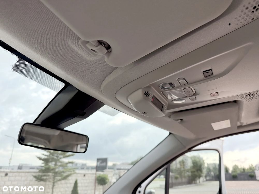 Toyota Proace City Verso 1.2 D-4T Combi - 27