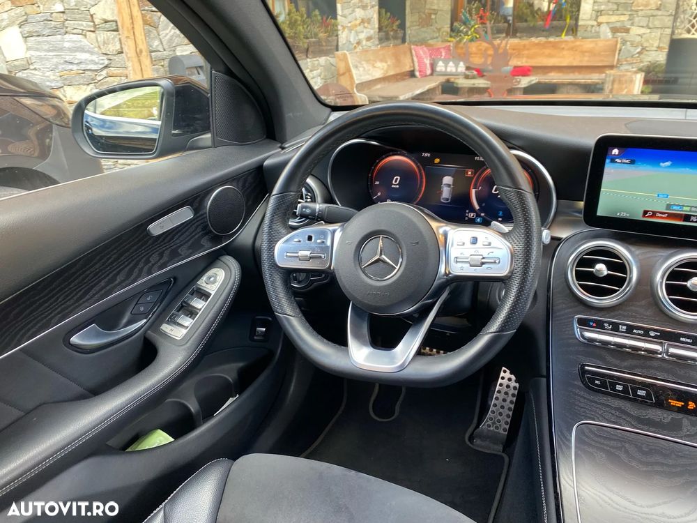 Mercedes-Benz GLC Coupe ver-220-d-4matic-9g--tronic-edition-amg-line - 4