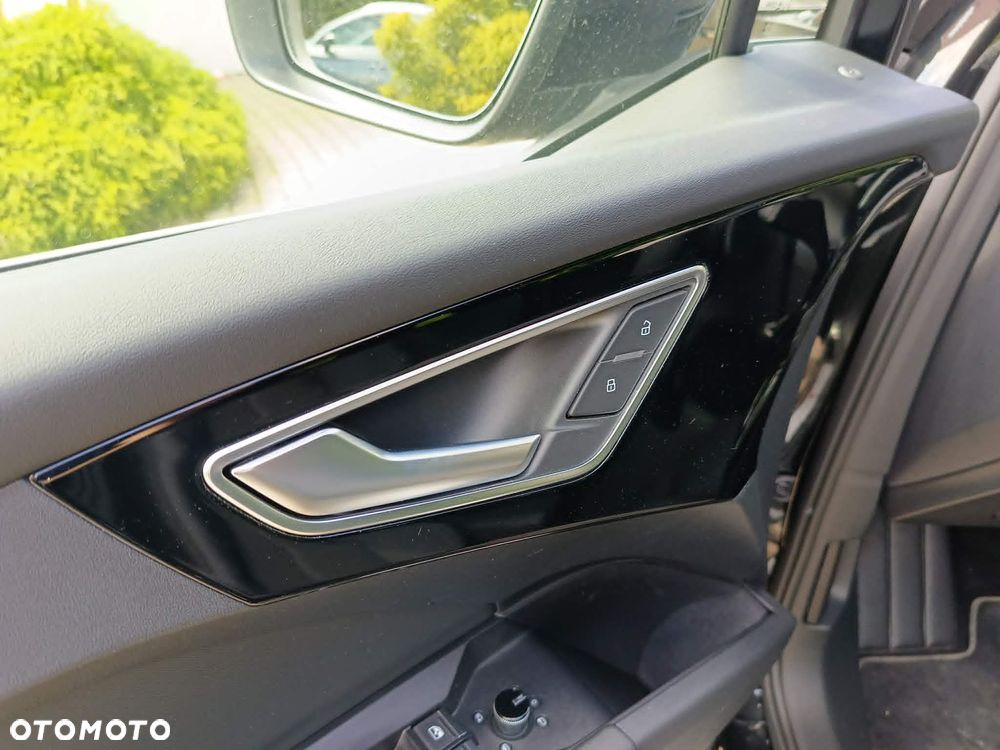 Audi Q4 e-tron 45 82kWh S Line - 28