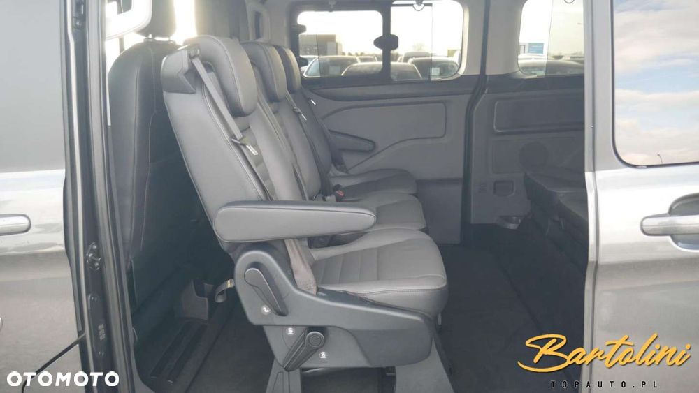 Ford Tourneo Custom - 15