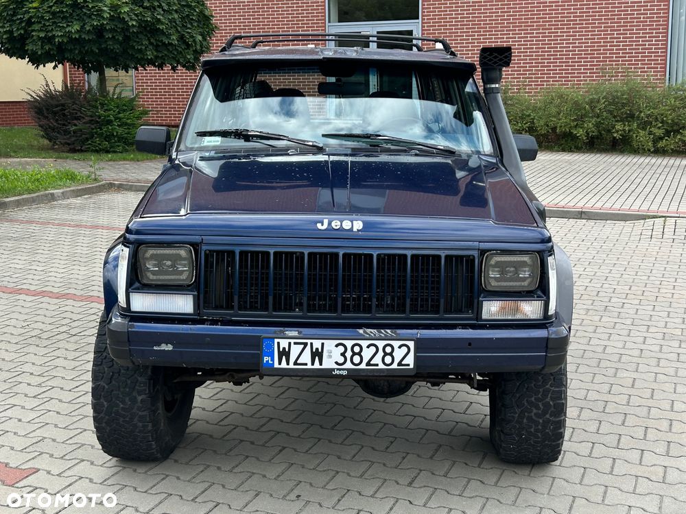 Jeep Cherokee - 6