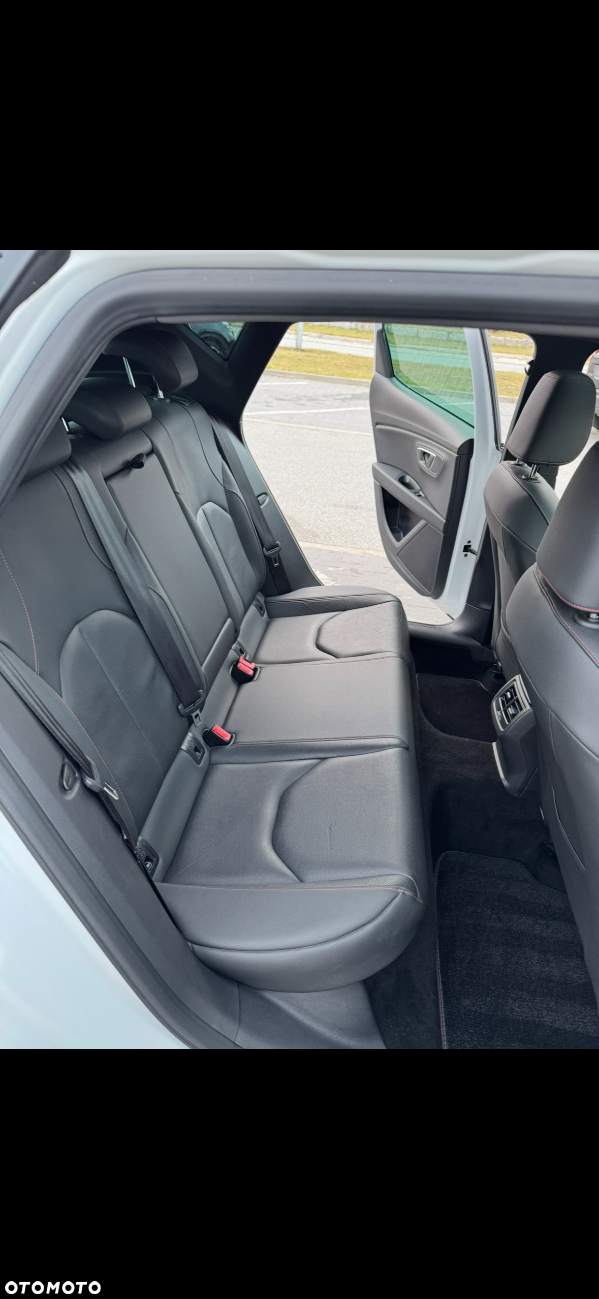 Seat Leon 2.0 TDI FR Black S&S - 20