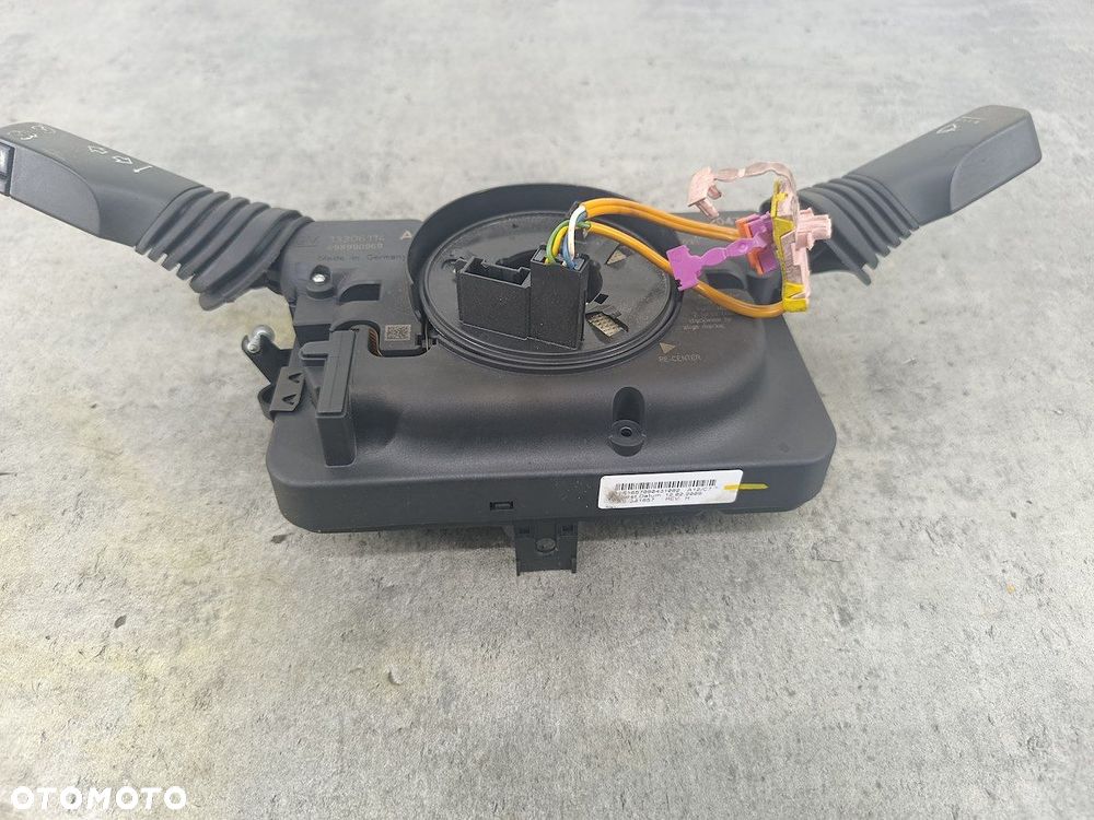 PRZEŁĄCZNIK ZESPOLONY OPEL ZAFIRA B 13306114AC 204736  VALEO - 6