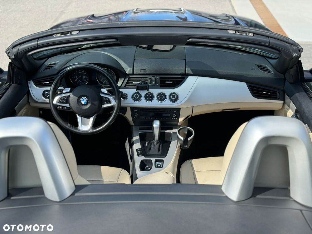 BMW Z4 sDrive30i - 15
