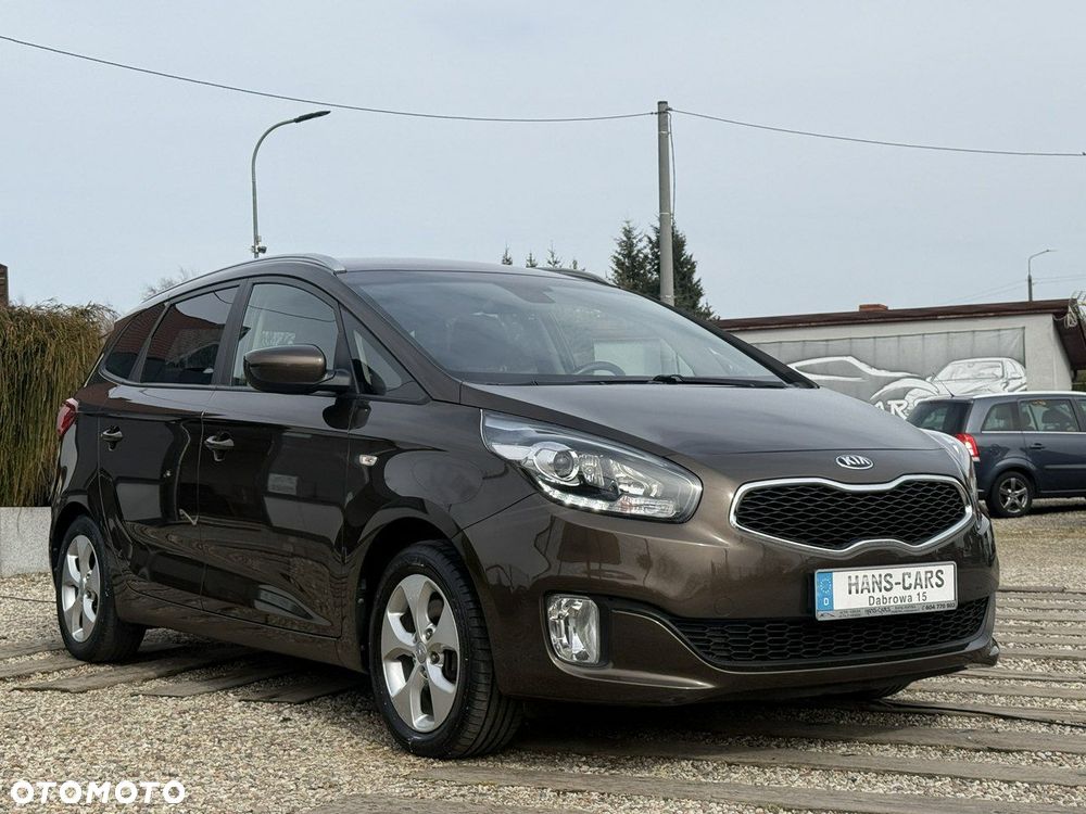 Kia Carens - 15