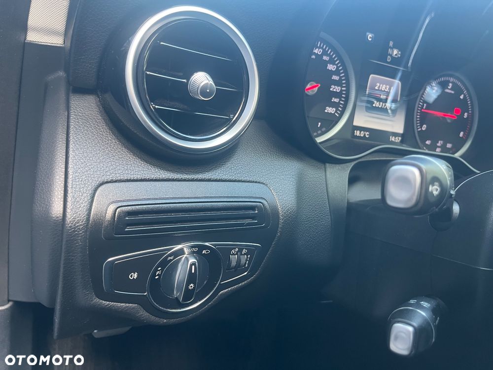 Mercedes-Benz Klasa C 220 (BlueTEC) d T 7G-TRONIC - 24