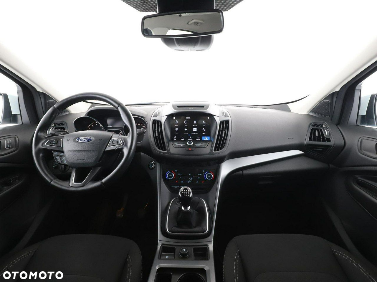 Ford Kuga 1.5 EcoBoost 2x4 Cool & Connect - 11