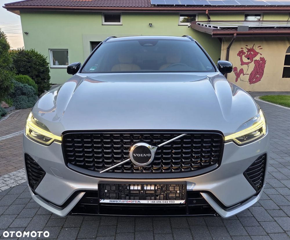 Volvo XC 60 B4 D Ultimate Dark - 4