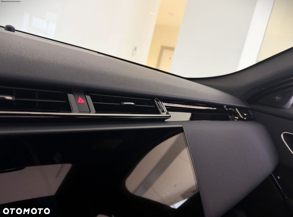 Land Rover Range Rover Velar 2023