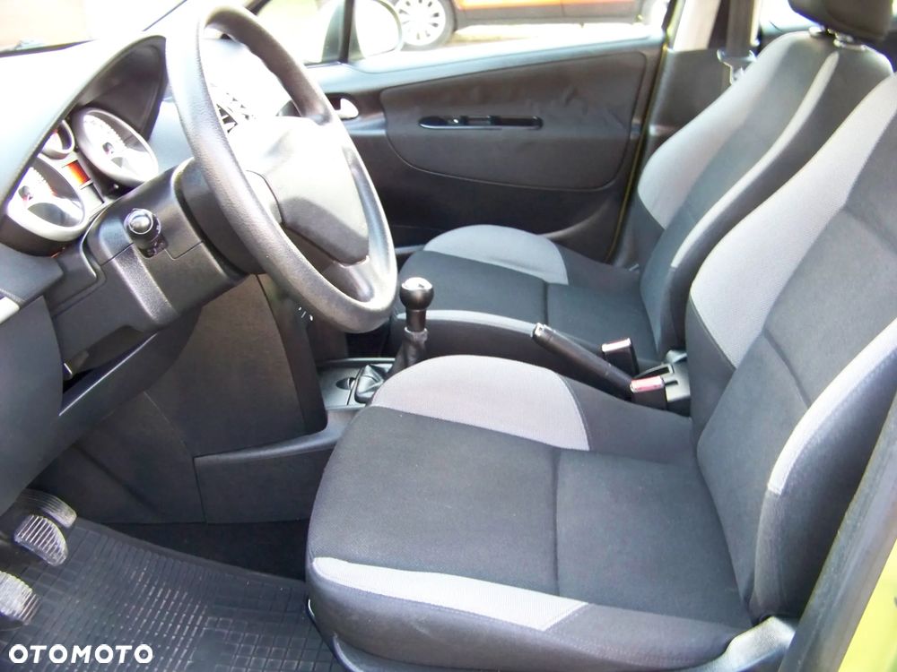 Peugeot 207 1.4 Trendy - 18