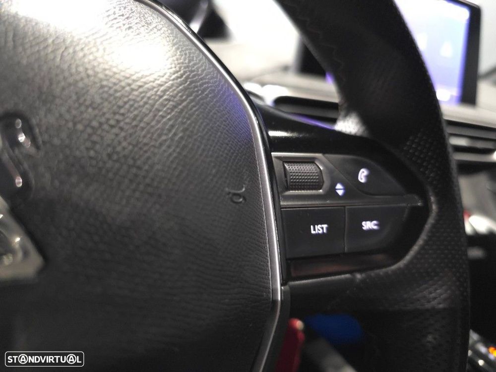 Peugeot 3008 1.5 BlueHDi GT Line EAT8 - 36