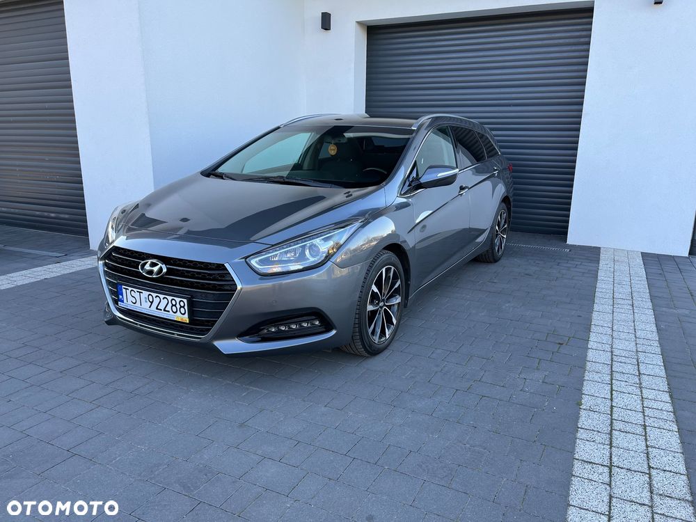 Hyundai i40 Kombi 1.7 CRDi DCT Premium - 2