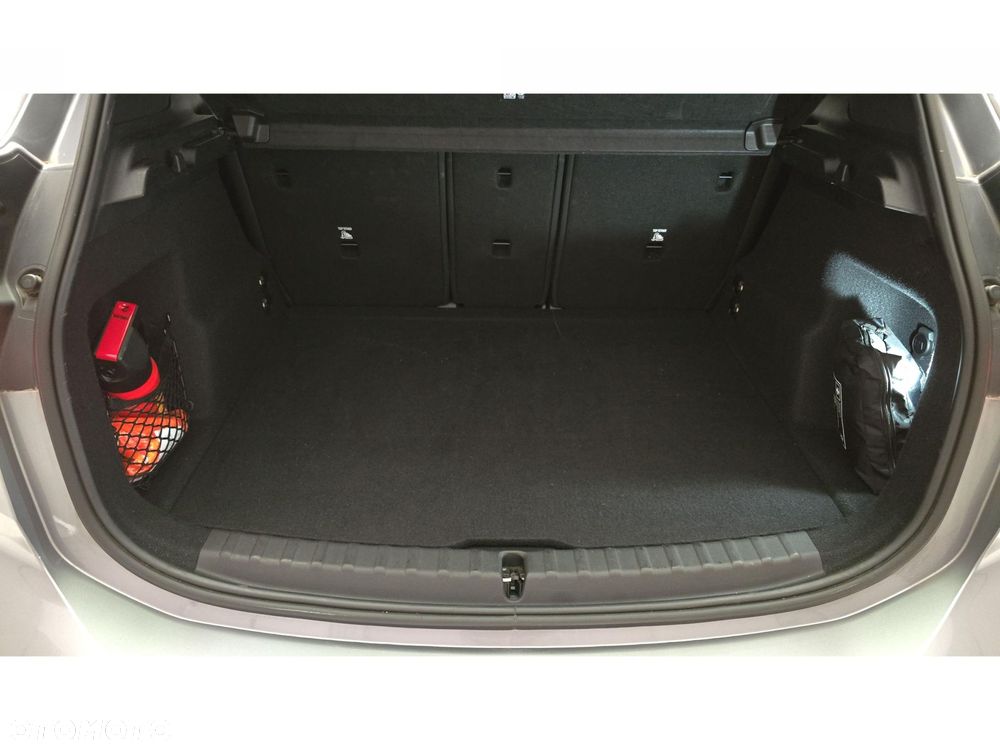 BMW Seria 2 - 24