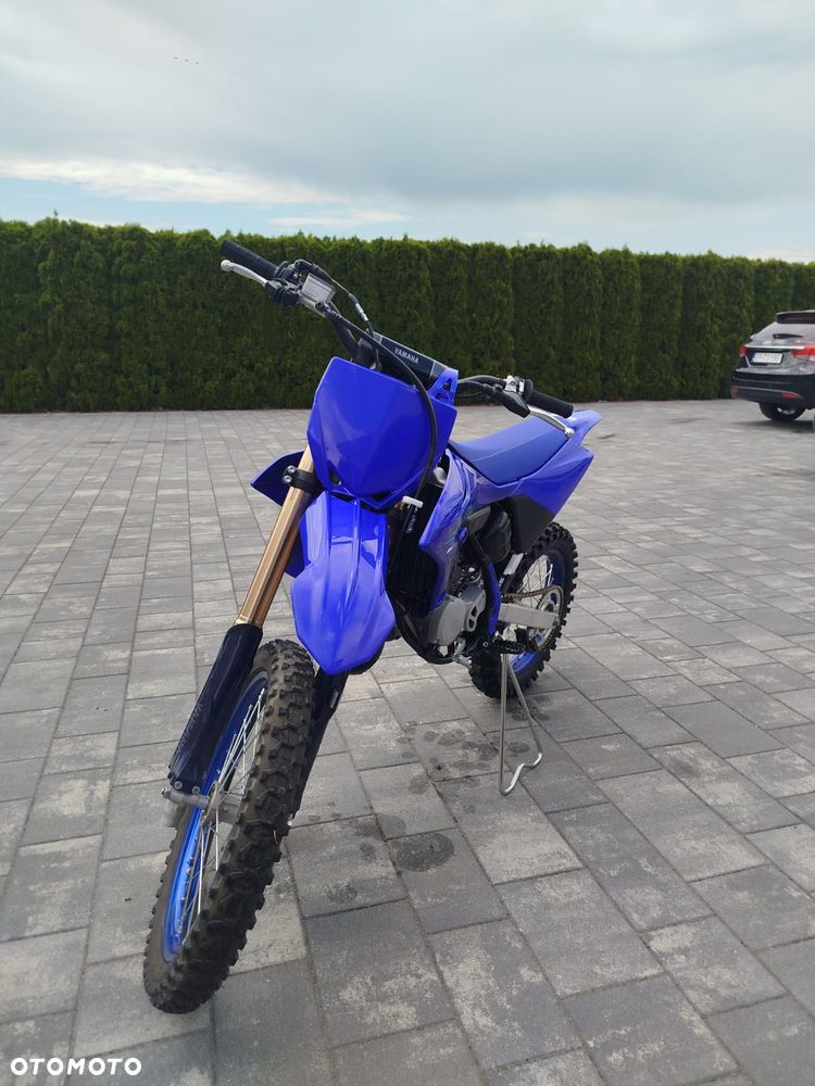 Yamaha YZ - 3