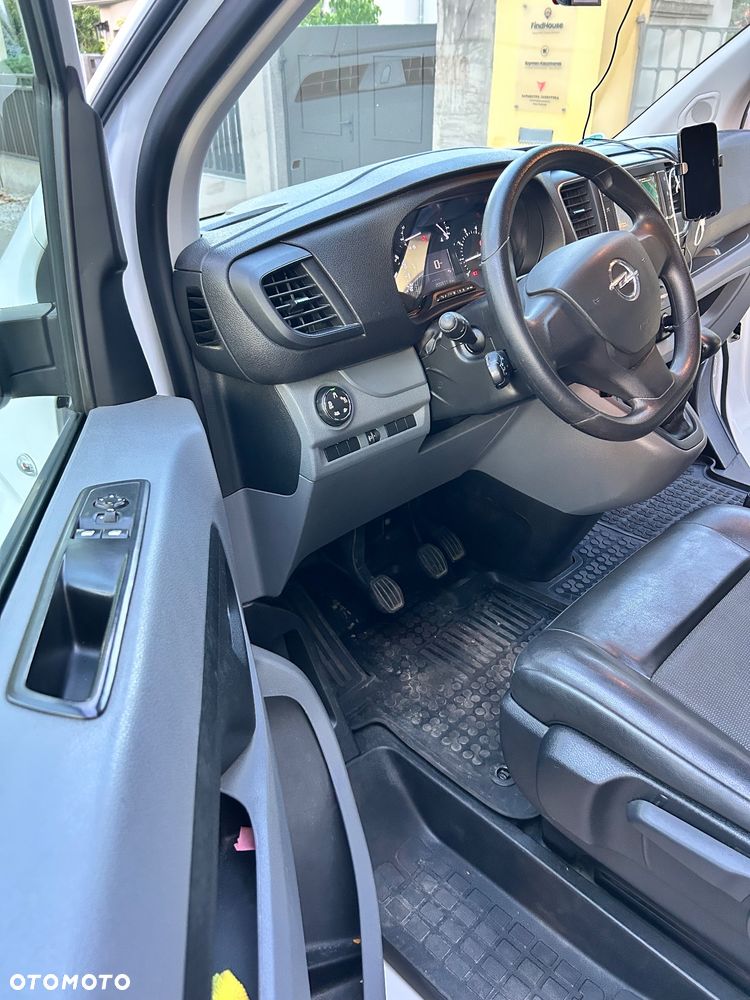 Opel Vivaro - 14