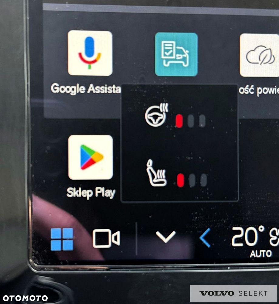 Volvo XC 40 B3 Plus Dark - 20