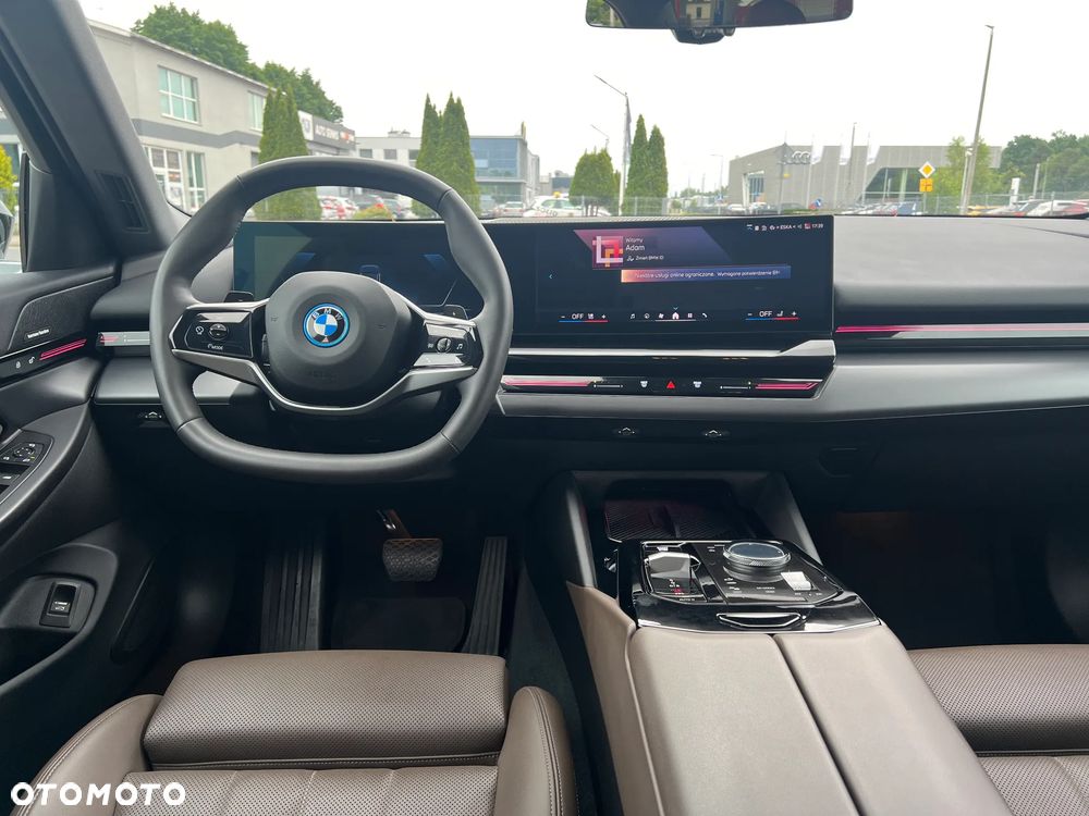 BMW Seria 5 530e PHEV - 15