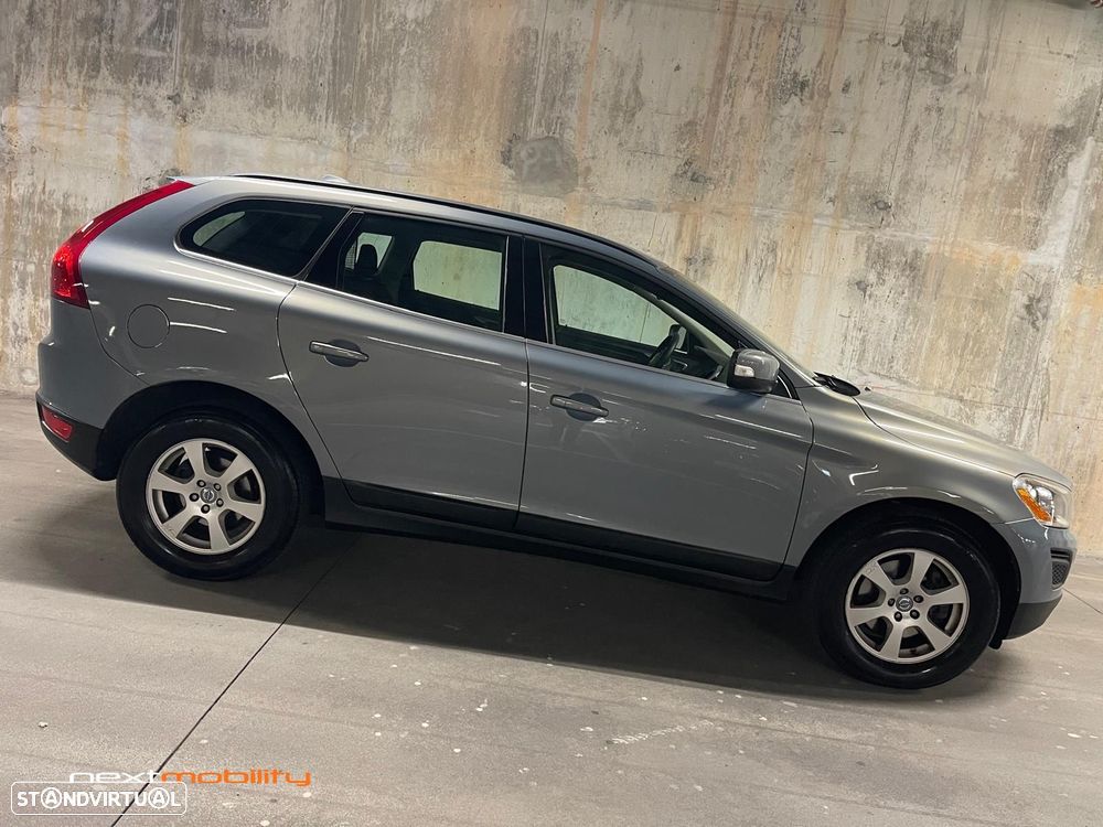 Volvo XC 60 2.0 D3 Drive Momentum - 6