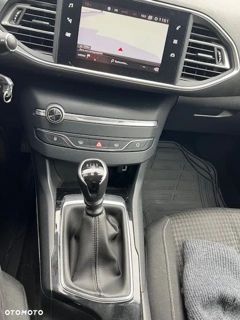 Peugeot 308 1.5 BlueHDi Active S&S - 24