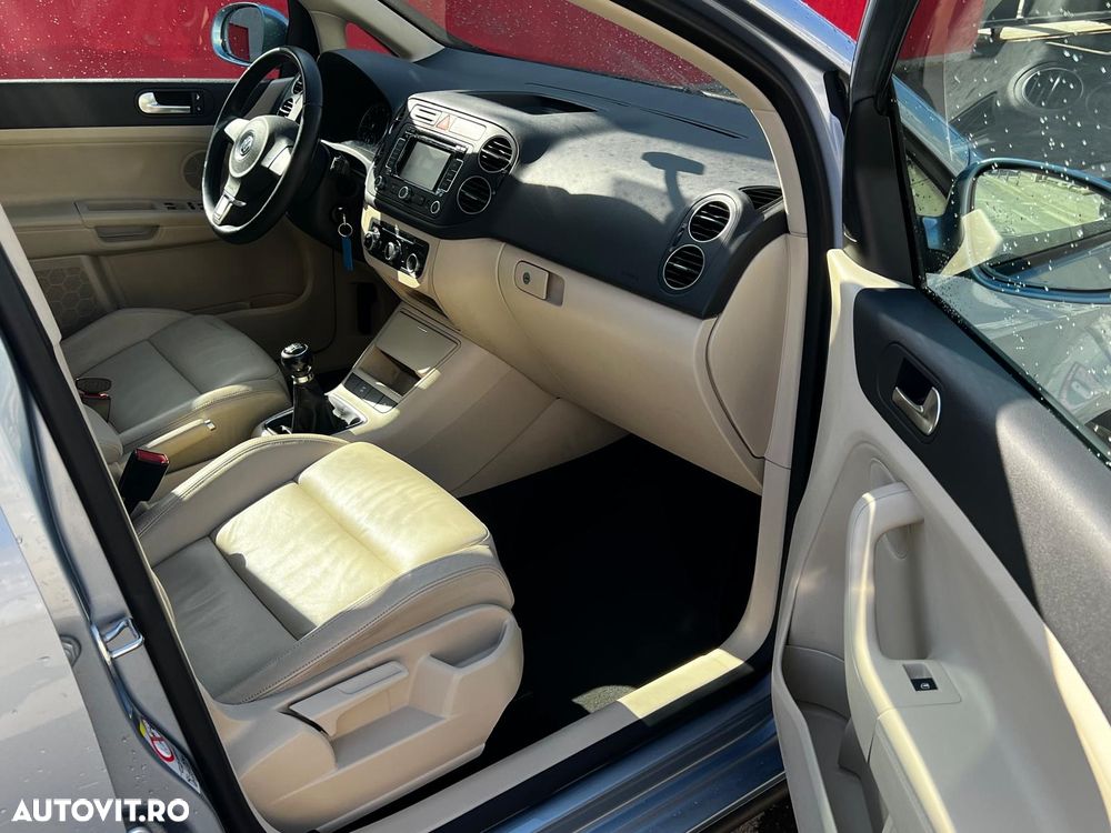 Volkswagen Golf Plus - 33