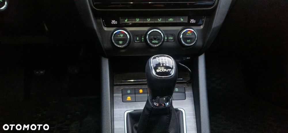 Skoda Octavia Scout 2.0 TDI 4x4 - 17