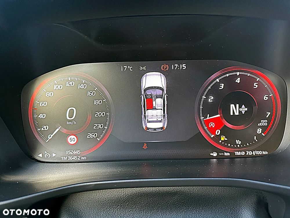 Volvo XC 40 T2 Momentum - 34