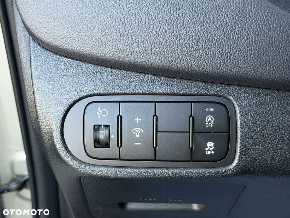 Kia Carens 1.7 CRDi Vision - 16