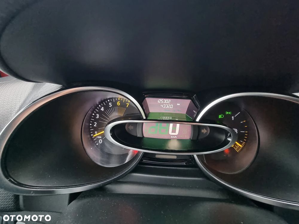 Renault Clio 1.2 16V Limited EU6 - 28