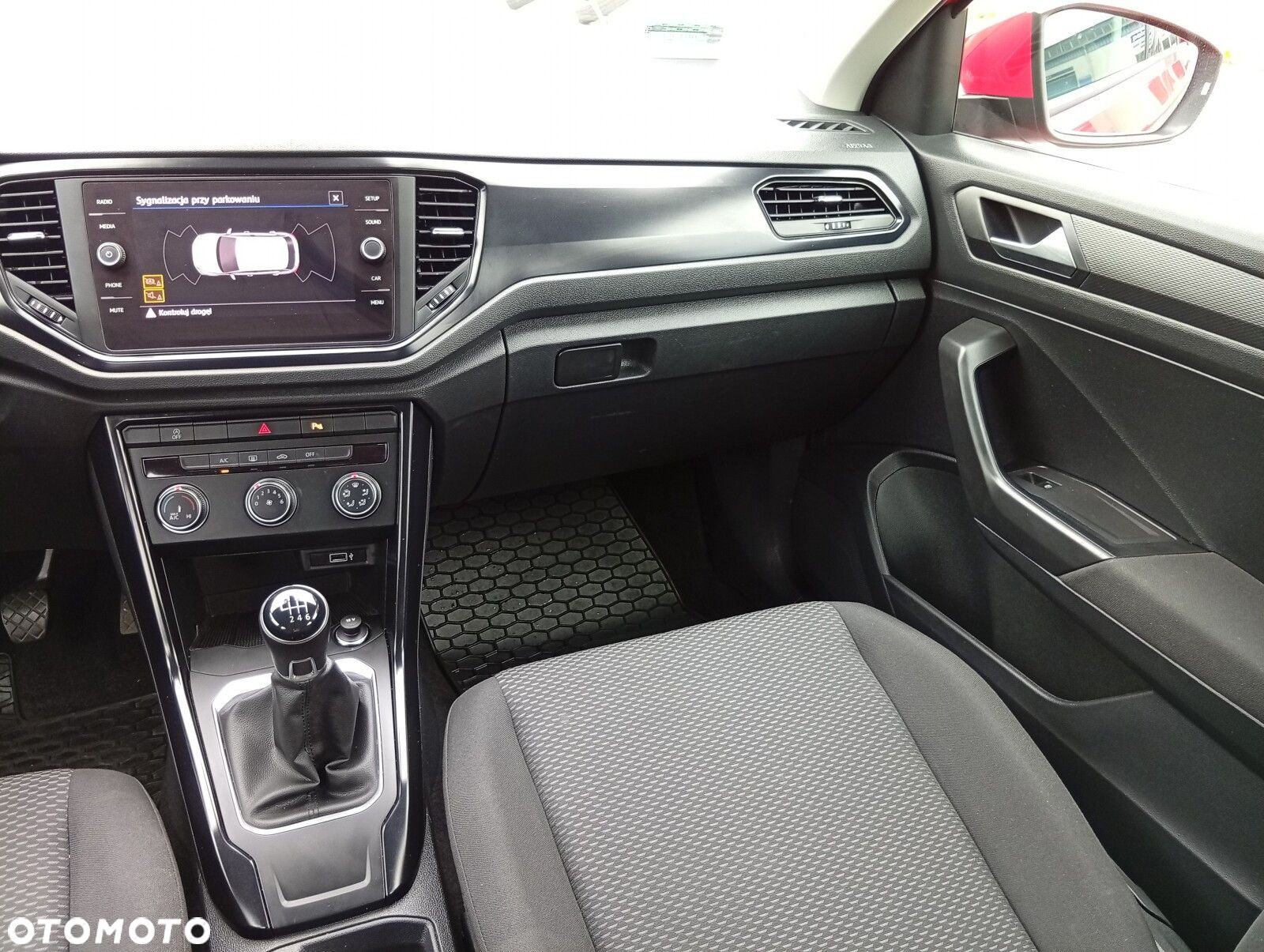 Volkswagen T-Roc - 20