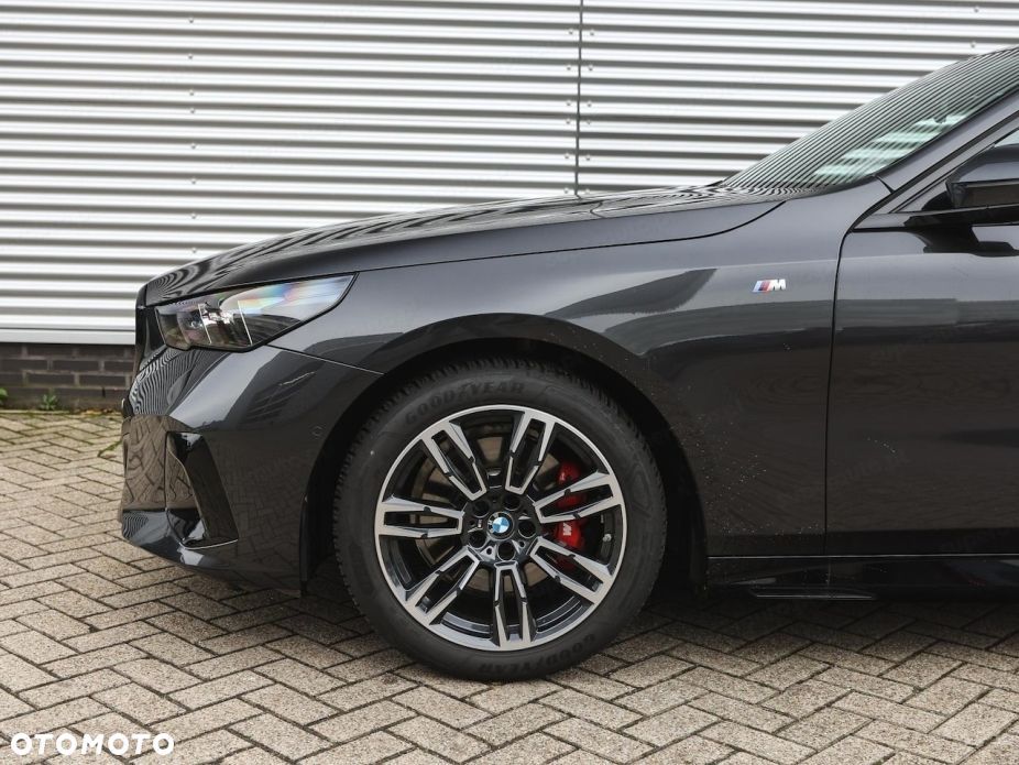 BMW Seria 5 520d xDrive mHEV M Sport - 18