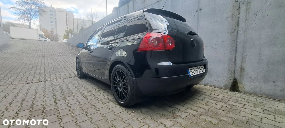 Volkswagen Golf - 8