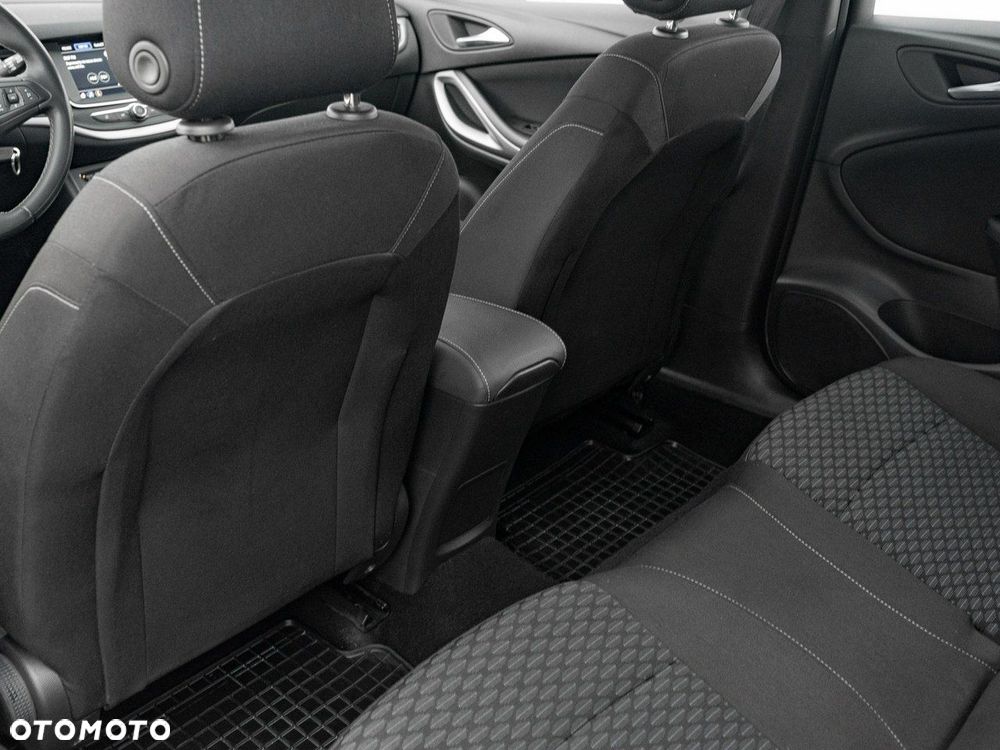 Opel Astra 1.2 T Edition S&S - 23