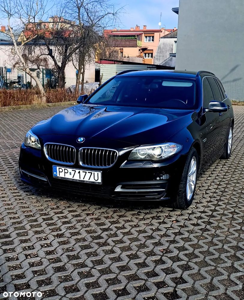 BMW Seria 5 520d Luxury Line - 2
