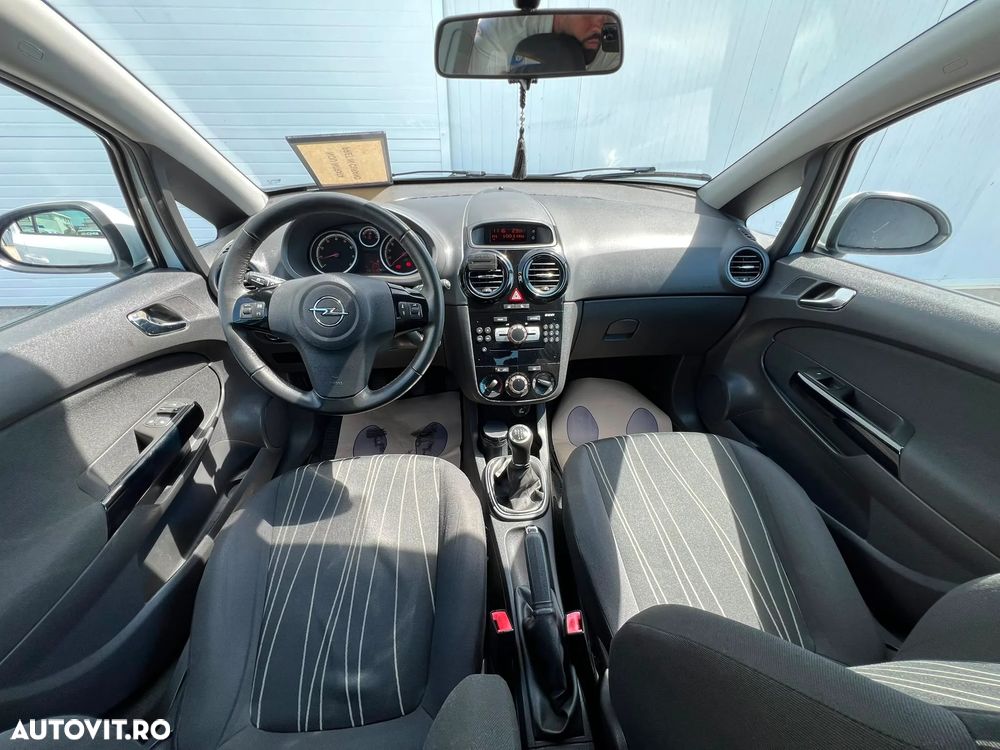 Opel Corsa 1.4 Cosmo - 15