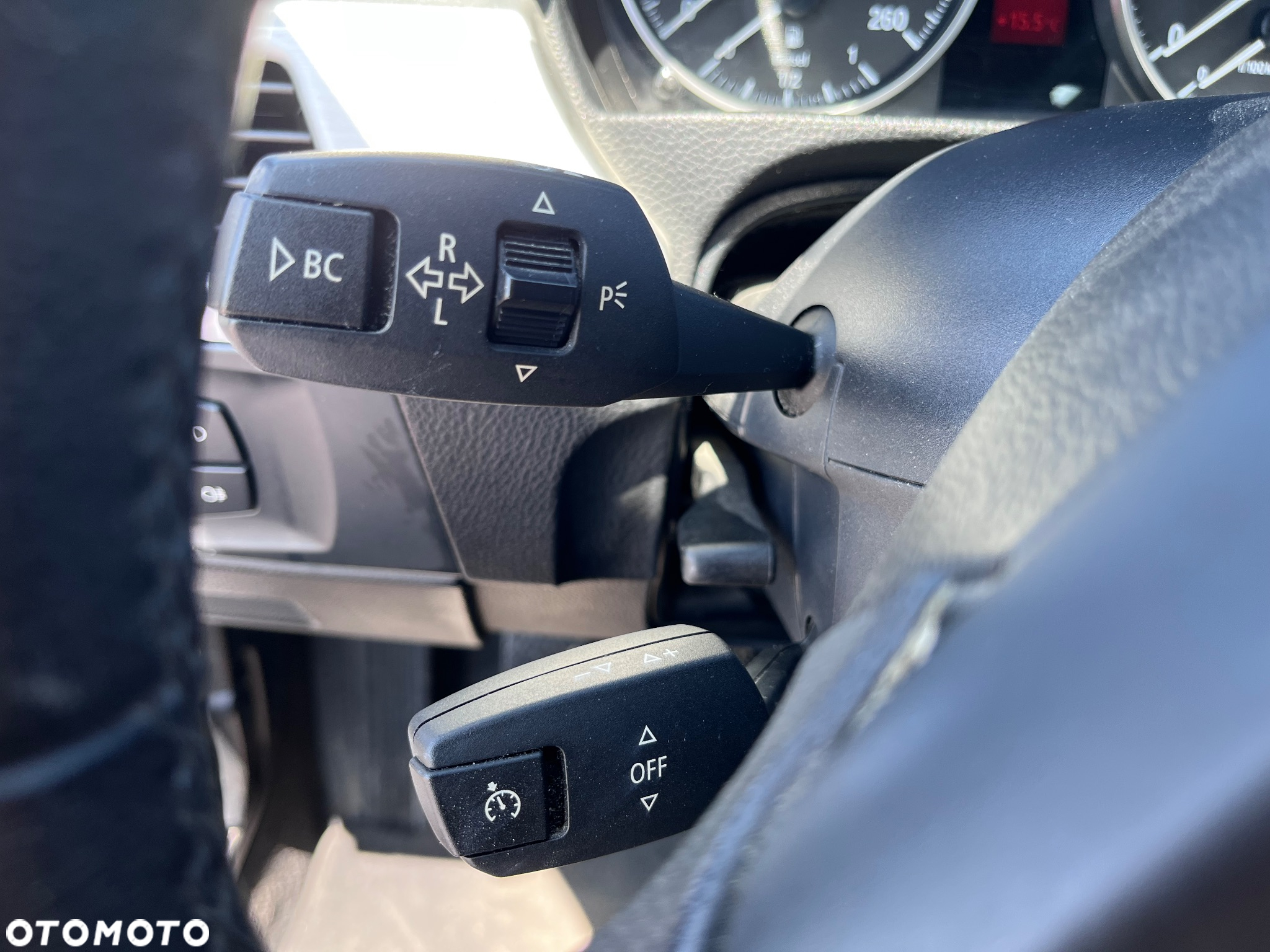 BMW Seria 3 318d Touring - 27