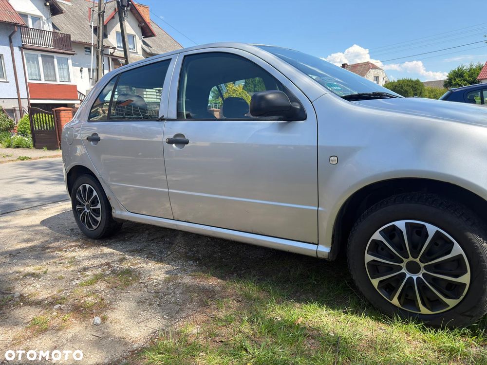 Skoda Fabia 1.2 HTP Ambiente - 4